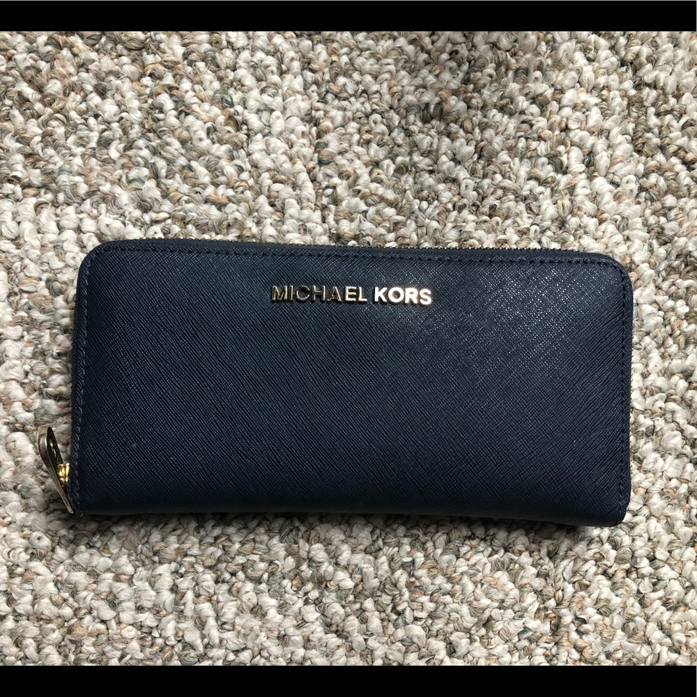 Michael Kors wallet